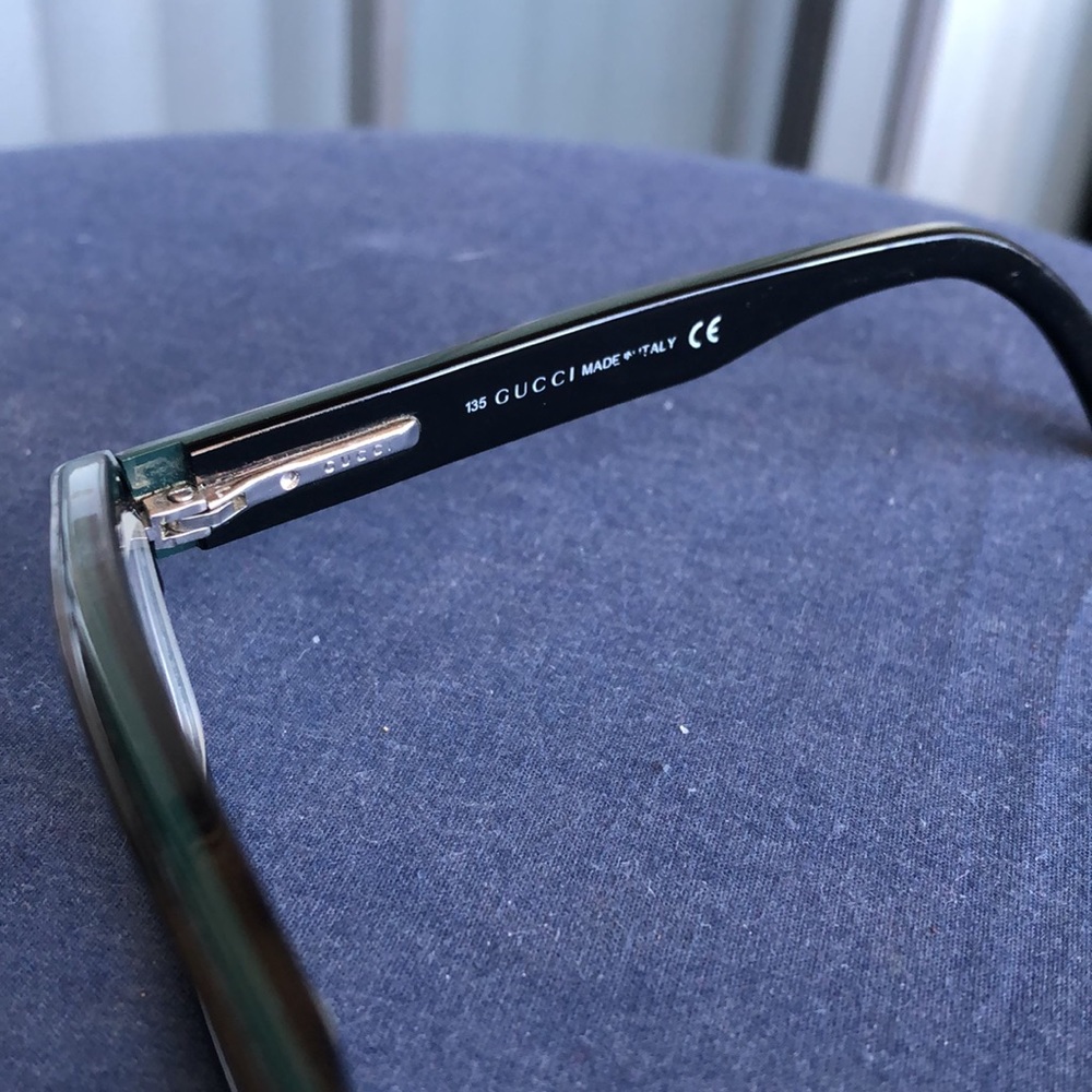 Vintage Gucci eyeglass frames - Picture 5 of 7